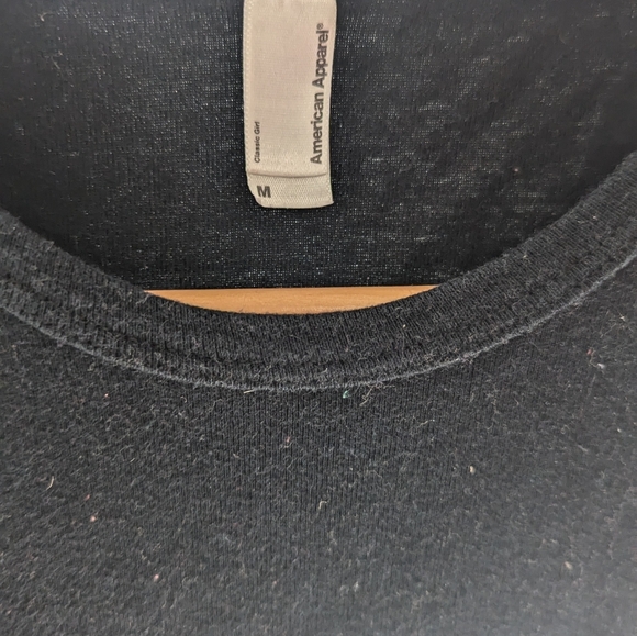 Black, size M American Apparel t-shirt - Picture 3 of 4